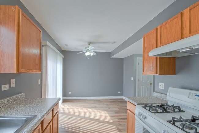 Building Photo - 1431 W Split Oak Cir