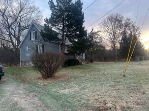 Building Photo - 110 Tuthill Rd