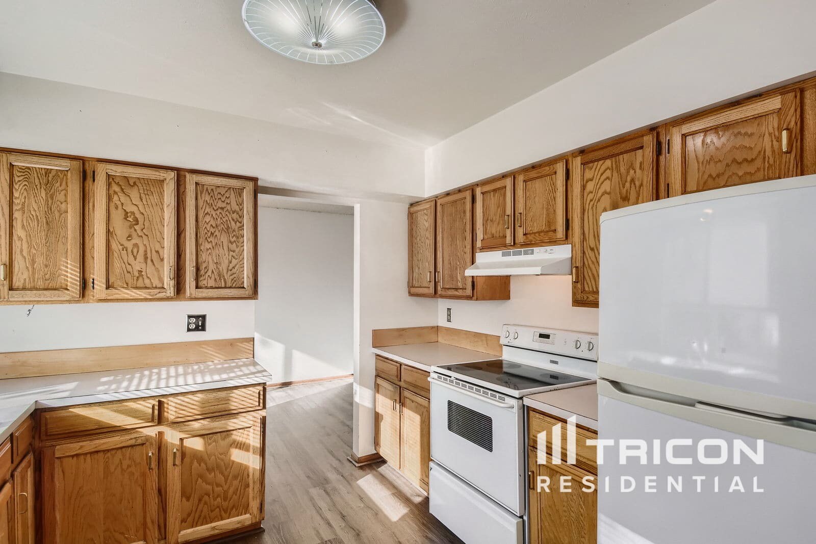 Building Photo - 6552 W Morraine Pl