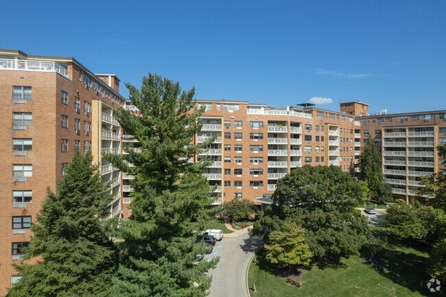 Building Photo - Elkins Park House