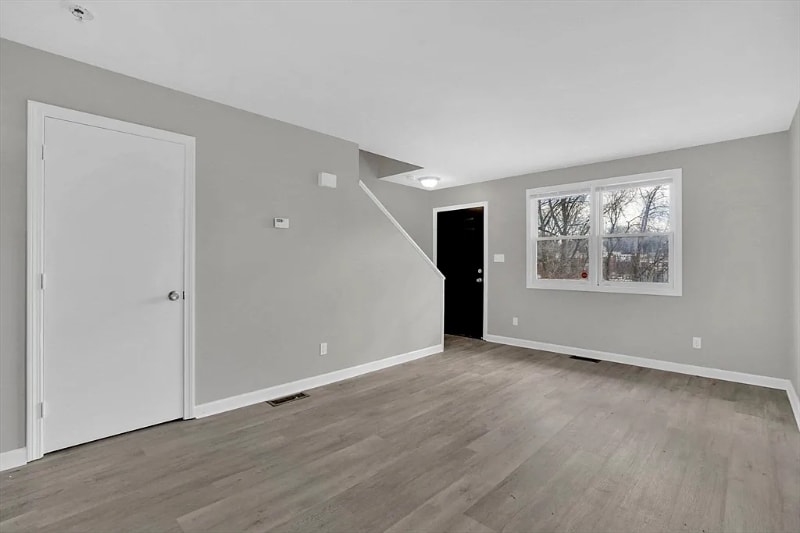 Building Photo - 140 Cherry St