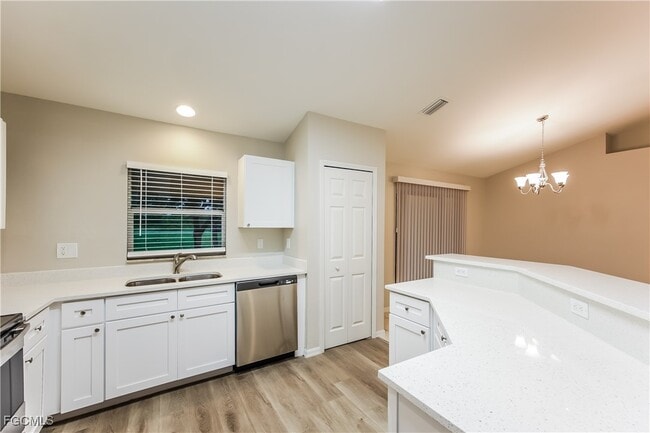 Building Photo - 2904 Wanda Ave S