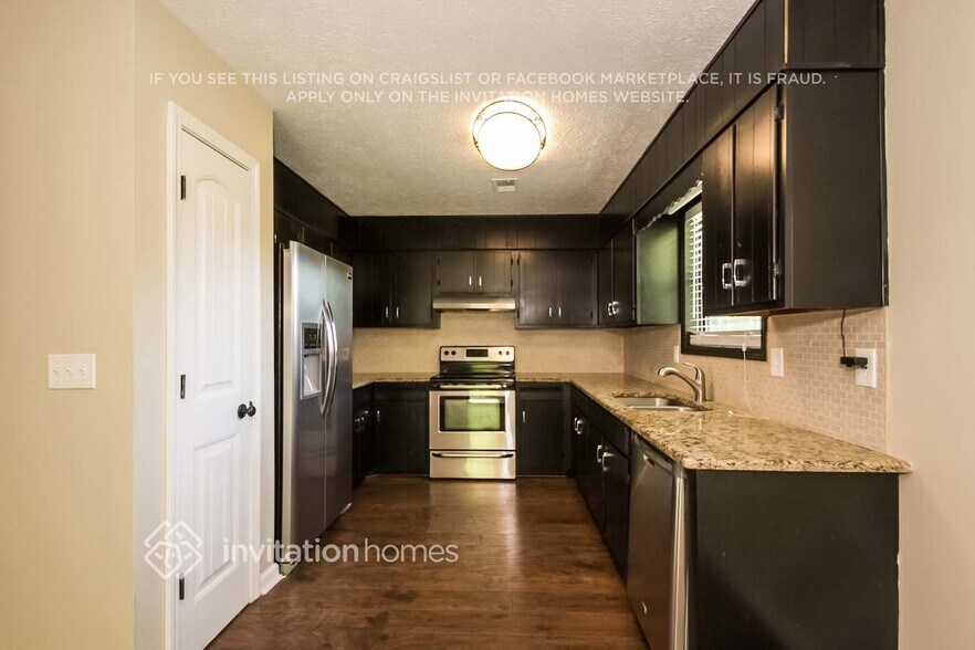 Building Photo - 204 Sunnybrook Ct