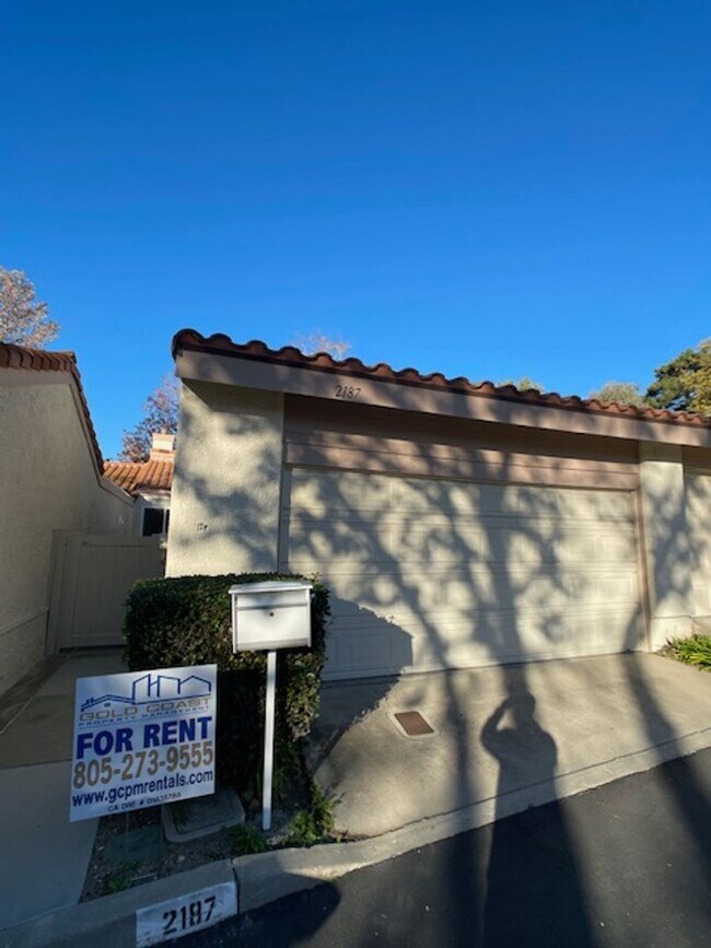 Building Photo - Thousand Oaks Totally Remodeled 3 Bed 2 Full Bath
