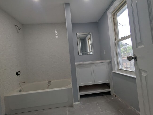 Building Photo - 71 Trowel St