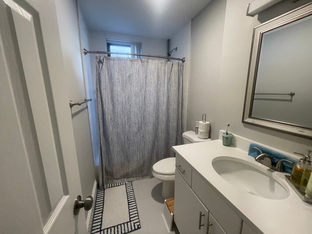 Building Photo - 60 Longwood Ave