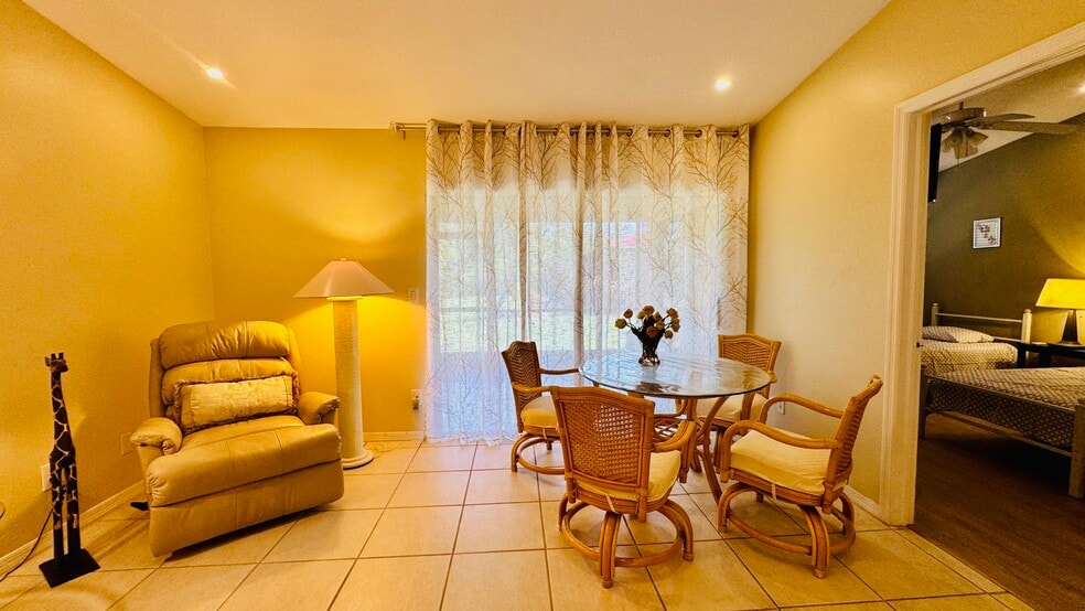 Building Photo - 2024 Pine Isle Ln