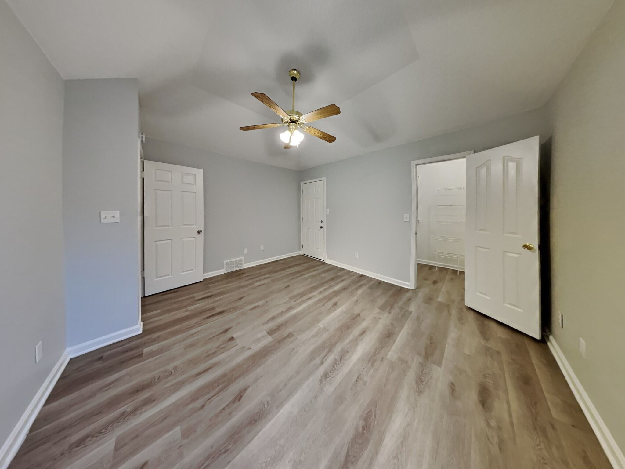 Building Photo - 5849 Amaray Cove