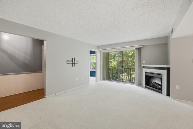 Building Photo - 7761 Inversham Dr