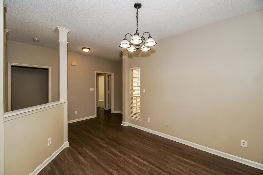 Building Photo - 8618 Woodhill Manor Ct