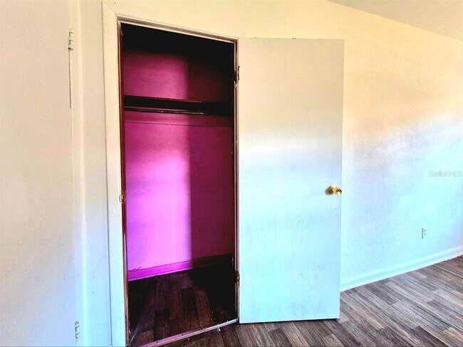 Building Photo - 2413 E 38th Ave