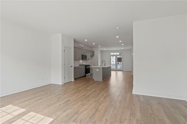 Building Photo - 15320 Oasis Sun Aly