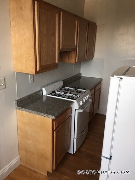 Building Photo - 1171 Boylston St