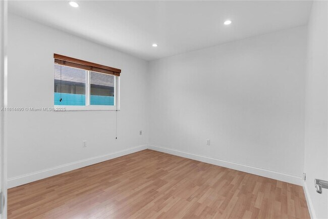 Building Photo - 11728 SW 97th St