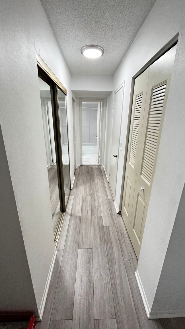 Building Photo - 7765 SW 86th St