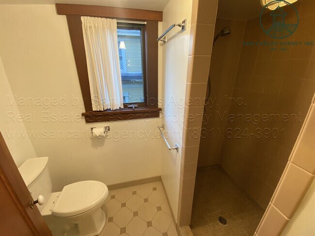 Building Photo - Craftsman-Style Downtown Pacific Grove Home