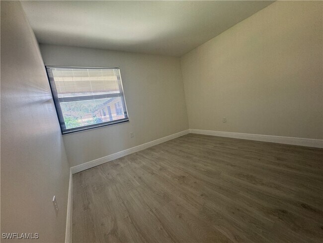 Building Photo - 1530 Mainsail Dr