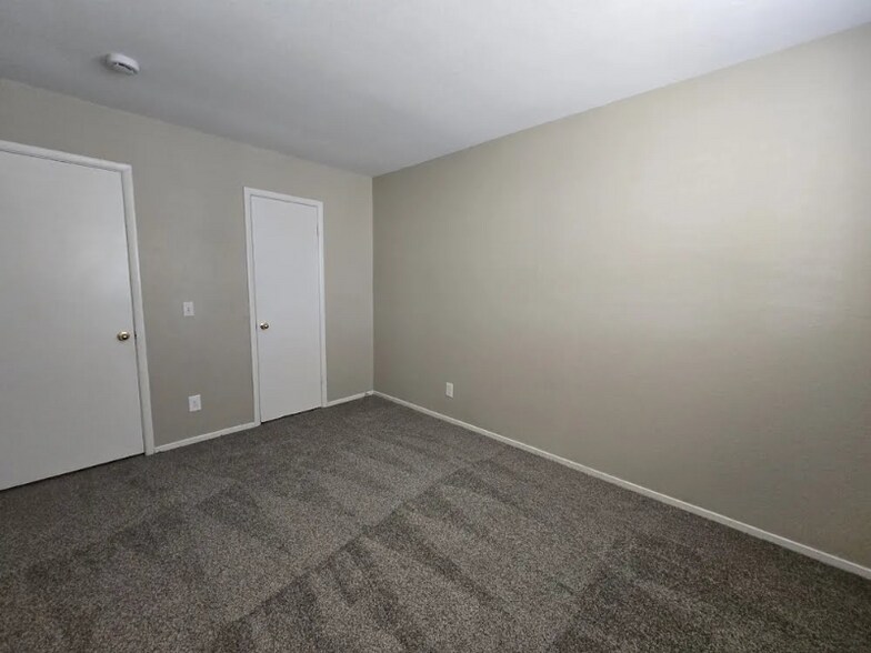 Building Photo - 2180 Arborwood Way