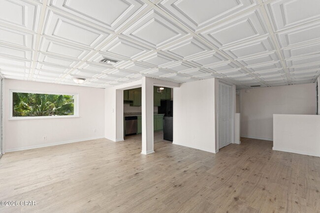 Building Photo - 708 Cactus Ave