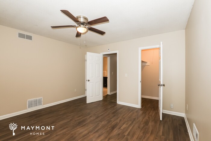 Building Photo - 1684 Regency Pl