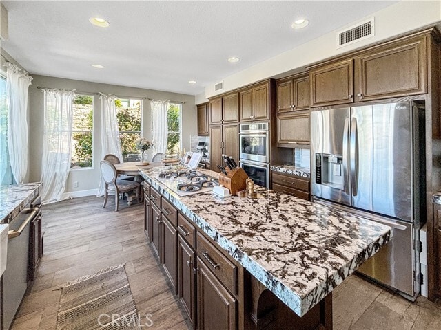 Building Photo - 23011 Bouquet