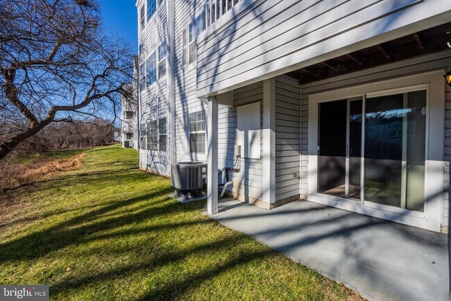Building Photo - 8585 Falls Run Rd