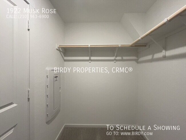 Building Photo - 1922 Musk Rose