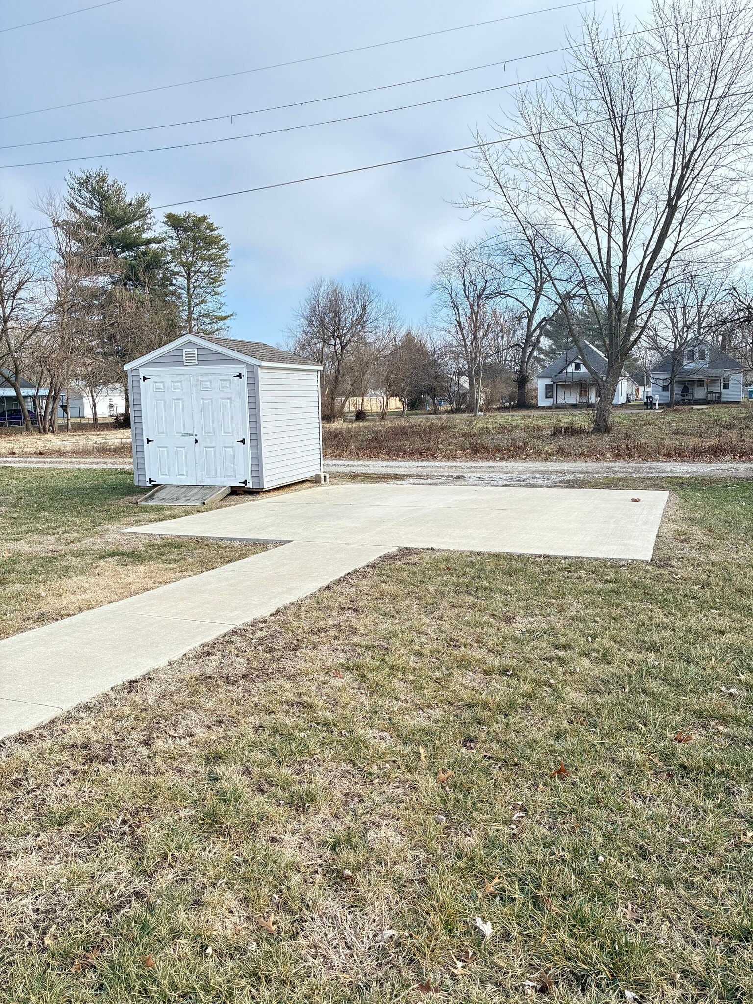 Outdoor concrete pad - 2031 Blaine Ave