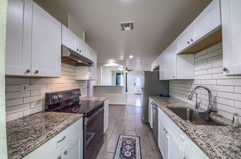 Building Photo - 4906 Melvin Dr