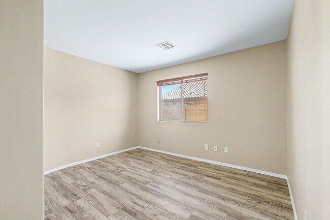 Building Photo - 16317 N 152nd Ave