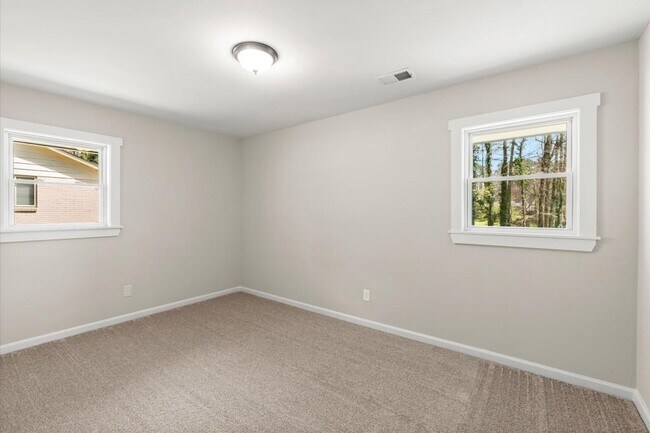 Building Photo - 4149 Allegiance Ave SW