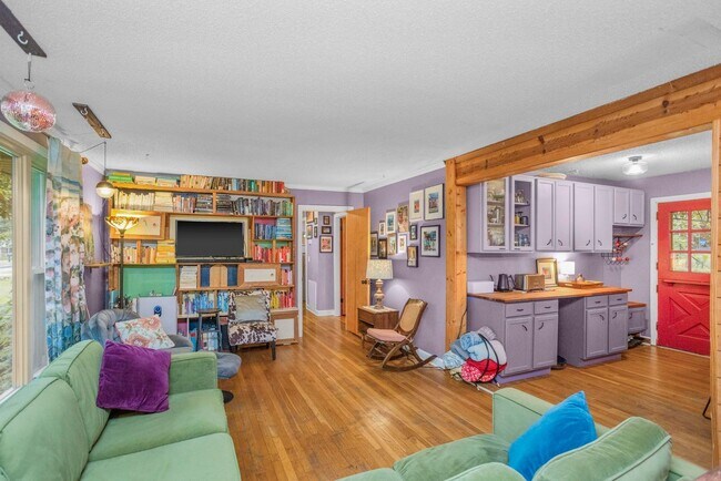 Building Photo - 4117 Saunders Ave