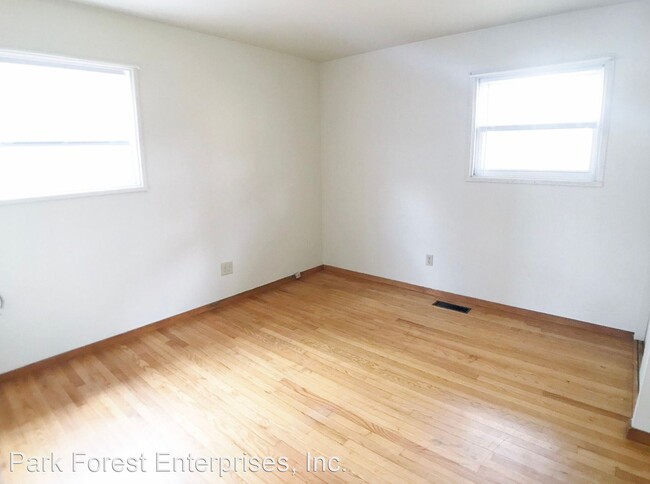 Building Photo - 3 br, 1 bath House - 1904 N. Oak Lane