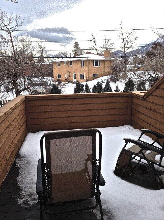 Building Photo - PRE-LEASE: 4 Bedroom 3.5 Bathroom Townhouse In Gold Run.  Walk To Campus!