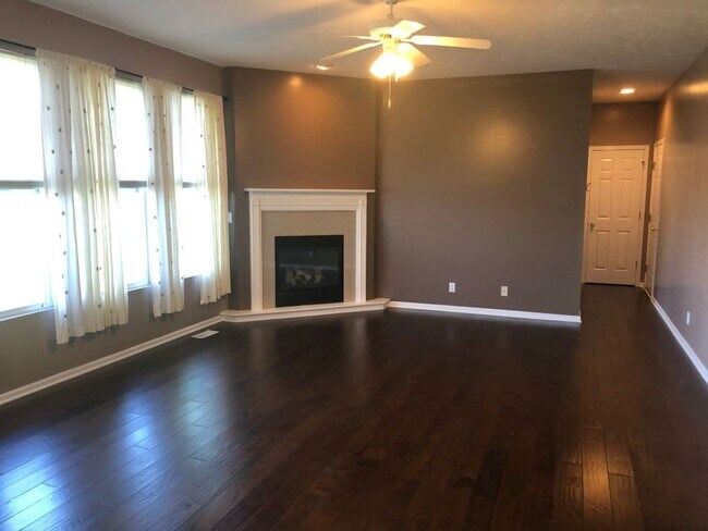 Building Photo - Home for rent in Bellevue!