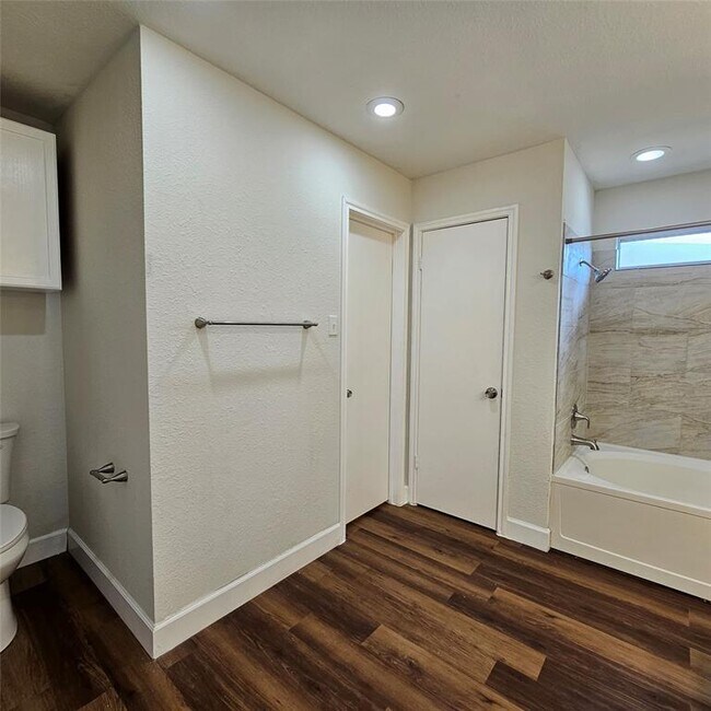 Building Photo - 109 Sydney's Way