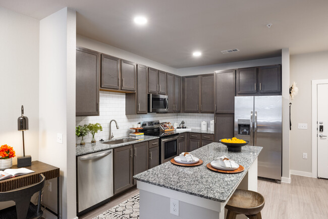 Building Photo - Richmond Comfort + up to 6 weeks OFF – Don...