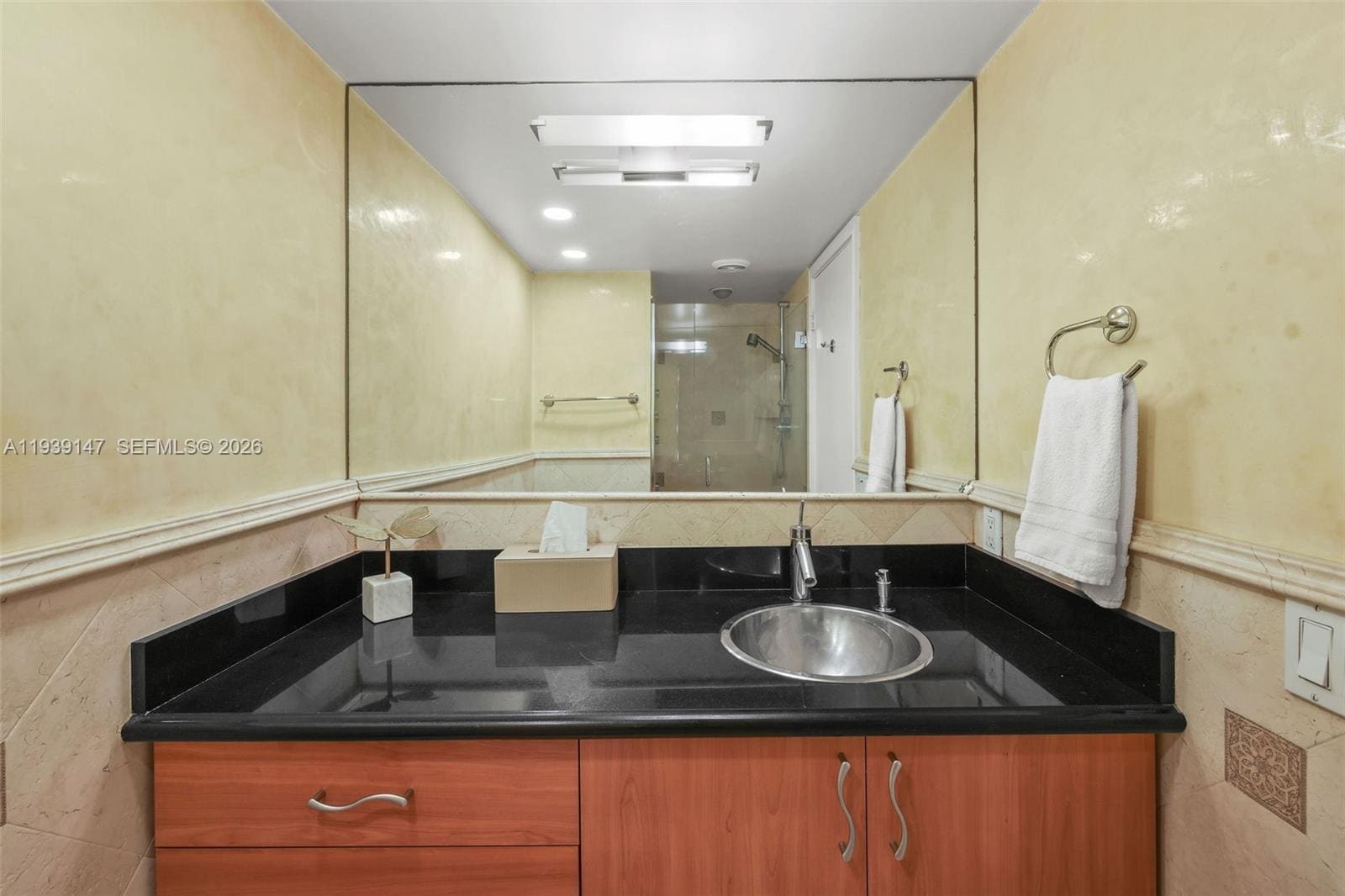 Building Photo - 1541 Brickell Ave