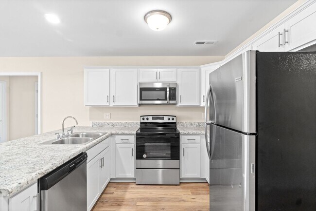 Building Photo - Move-in Special - TWO WEEKS FREE!!