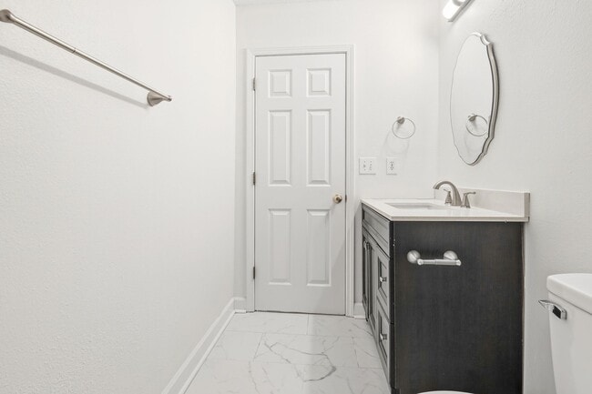 Building Photo - 3615 Marksbury Dr