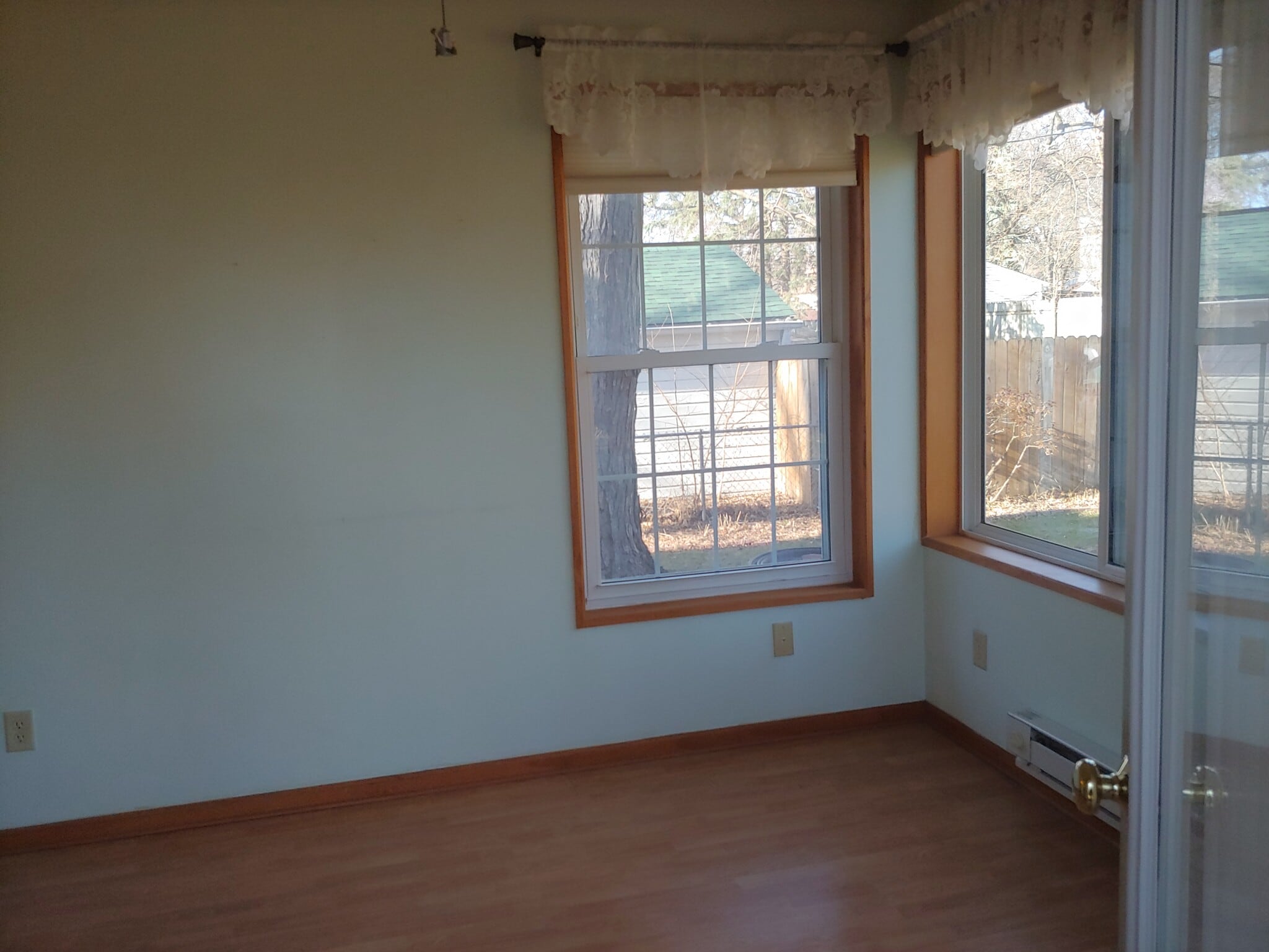 Sunroom, facing north. - 7415 1st Ave S