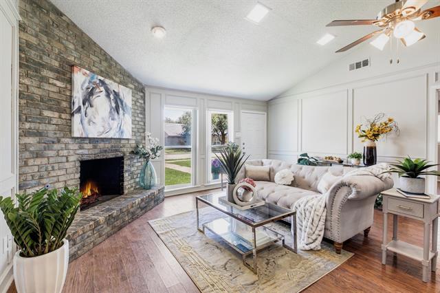 Building Photo - 310 Candlewood Pl