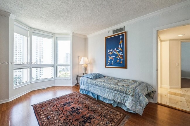 Building Photo - 21205 Yacht Club Dr