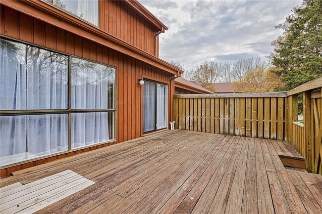 Building Photo - 79 Wintergreen Way