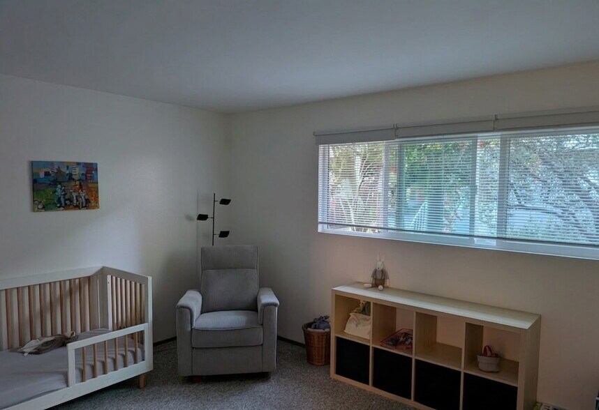 Building Photo - 449 Glenwood Ave