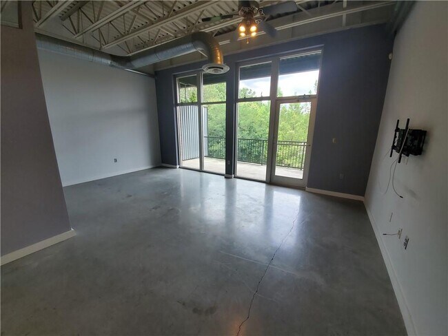 Building Photo - 5200 Peachtree Rd NE