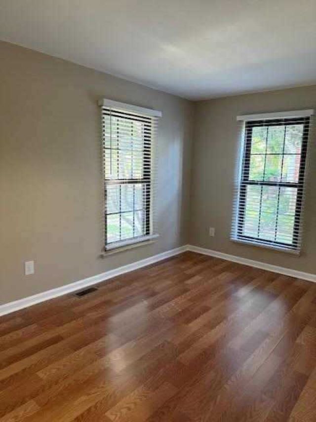 Building Photo - 39596 Old Dominion Dr