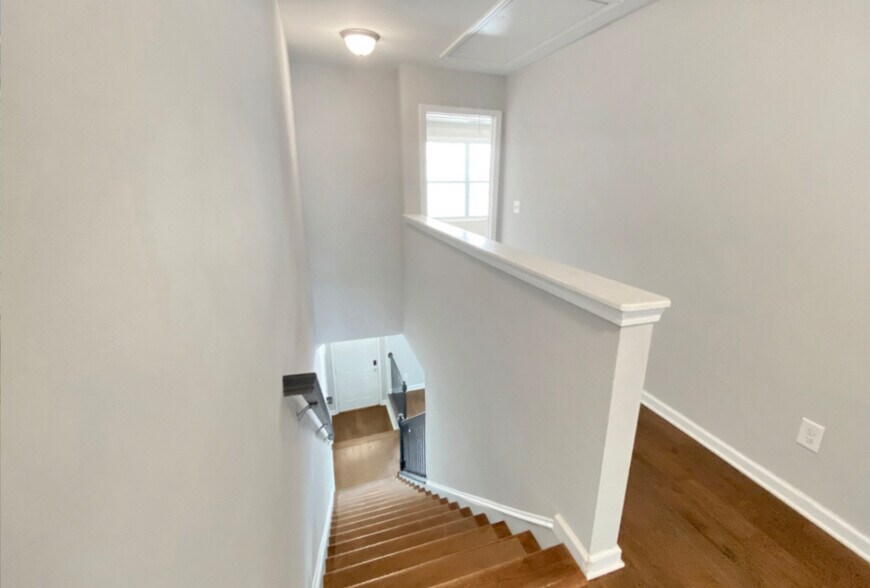 Building Photo - 1197 Lavista Cir NE