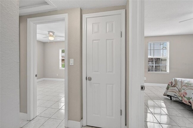 Building Photo - 4945 36th Ave N