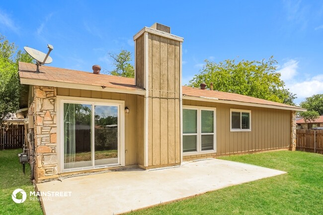 Building Photo - 7002 Settlers Ridge